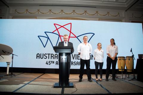 Assistant Minister Mark Coulton introduces visiting Australian TVET Ambassadors Stephen Lunn, Emilia Montague and Samantha Masih at the Taste of Australia Gala in Ho Chi Minh City on 5 April 2018.